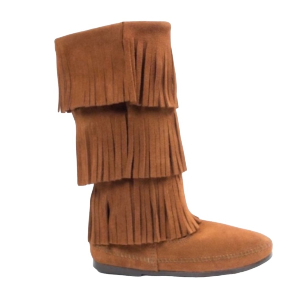 Minnetonka l 3 Layer Fringe Boots Size 6